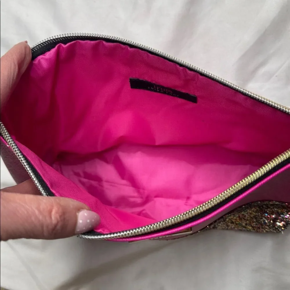 Trina Turk Glitter Cosmetic‎ Bag. NWT.
